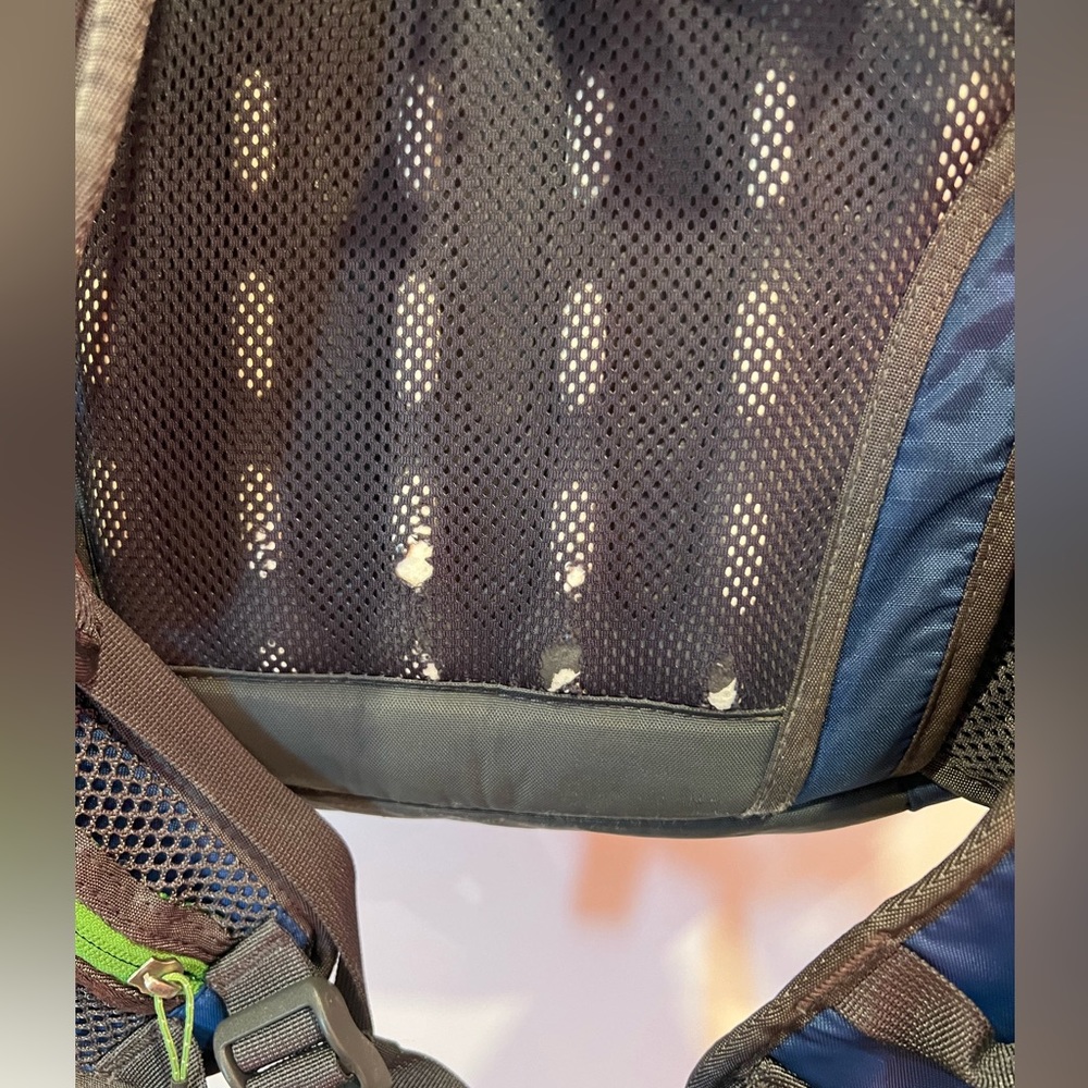 The North Face Angstrom 30 Hiking Backpack - Picture 4 of 4
